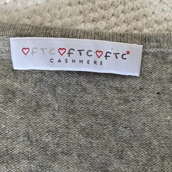 REDUCED FTC 100% (Fair Trade Cashmere) crew pullover sweater heather grey/pink - Picture 7 of 17